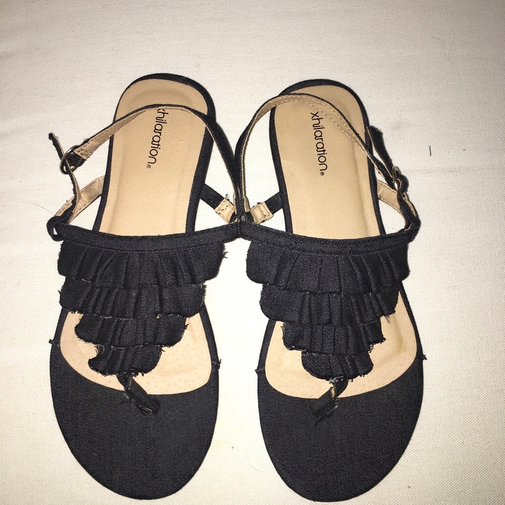 Xhiliration thong sandal black denim ruffle